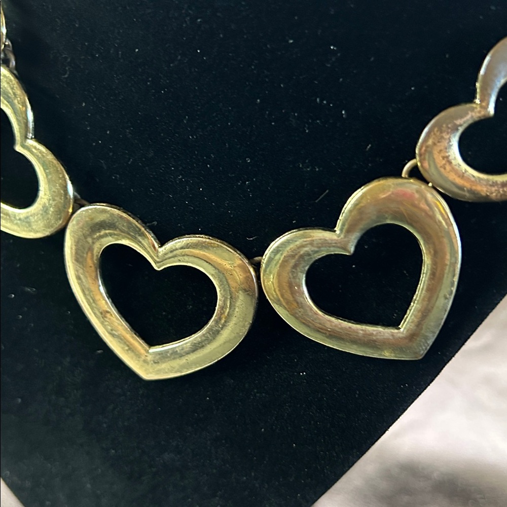 Goldtone Valentine’s Day Heart Necklace #46007 - Picture 5 of 7
